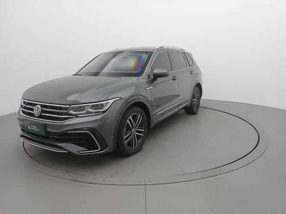 VOLKSWAGEN TIGUAN 2.0 300 TSI GASOLINA ALLSPACE R-LINE AUTOMÁTICO VOLKSWAGEN TIGUAN 2.0 300 TSI GASOLINA ALLSPACE R-LINE AUTOMÁTICO